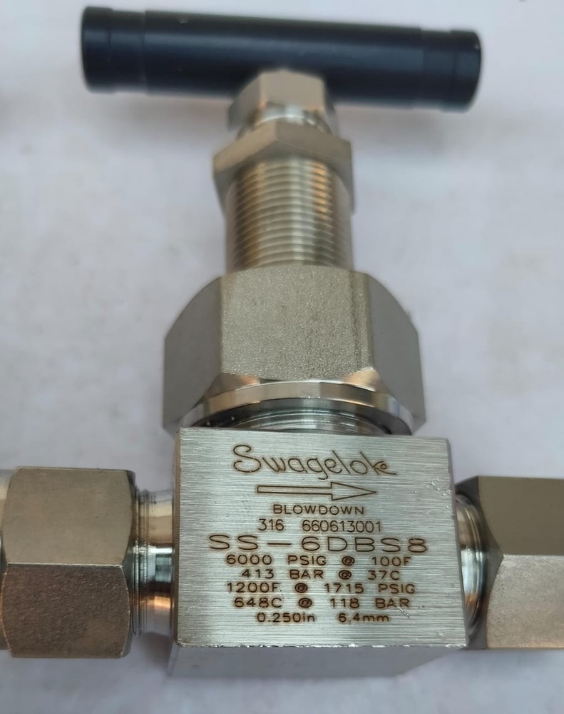 SWAGELOK SS-6DBS8 BLOWDOWN NEEDLE VALVE LOT OF 2