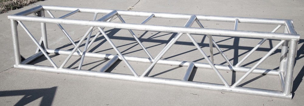 Thomas Engineering 10' long 20.5" Square Truss Trussing USED #6045