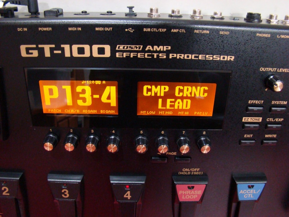 BOSS GT-100 Multi-Effects Guitar Effect Pedal COSM AMP EFFECTS PROCESSOR TESTED