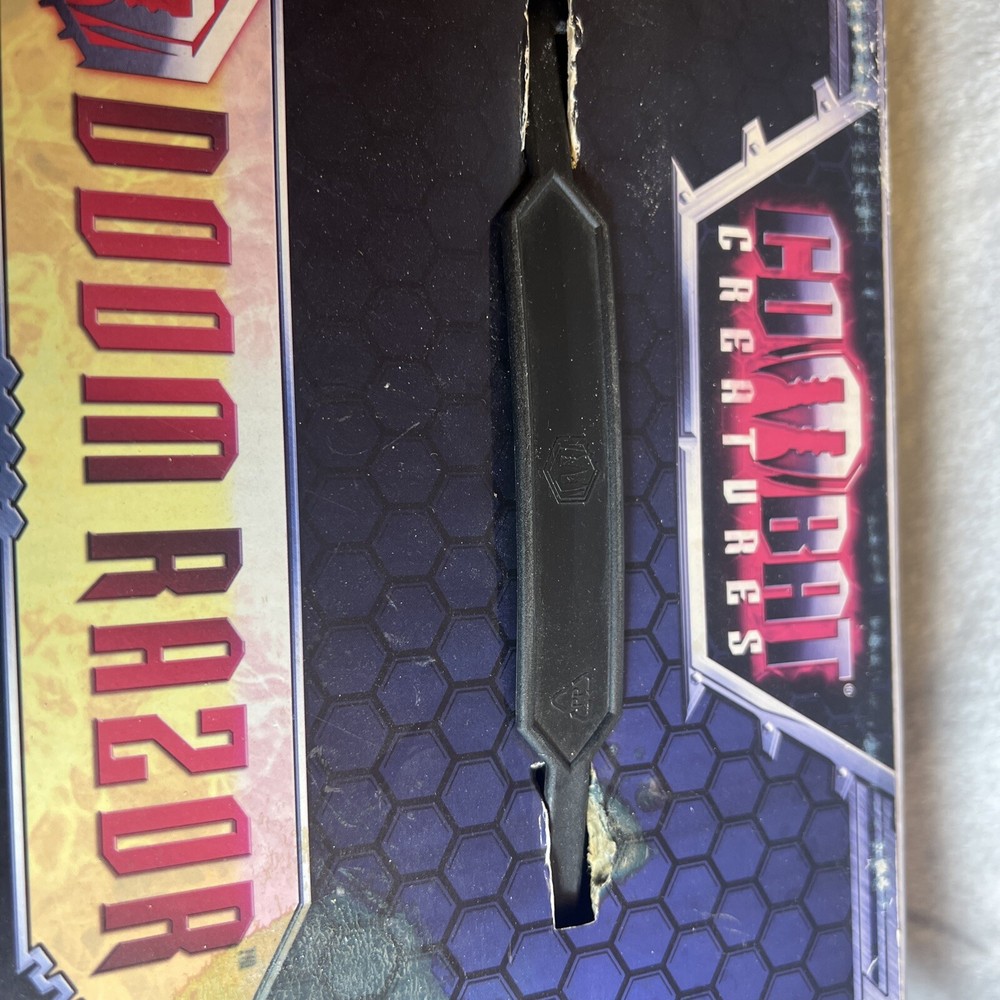 NEW DOOM RAZOR R/C Blazter Robot Combat Creature REMOTE CONTROL. Opened Box.