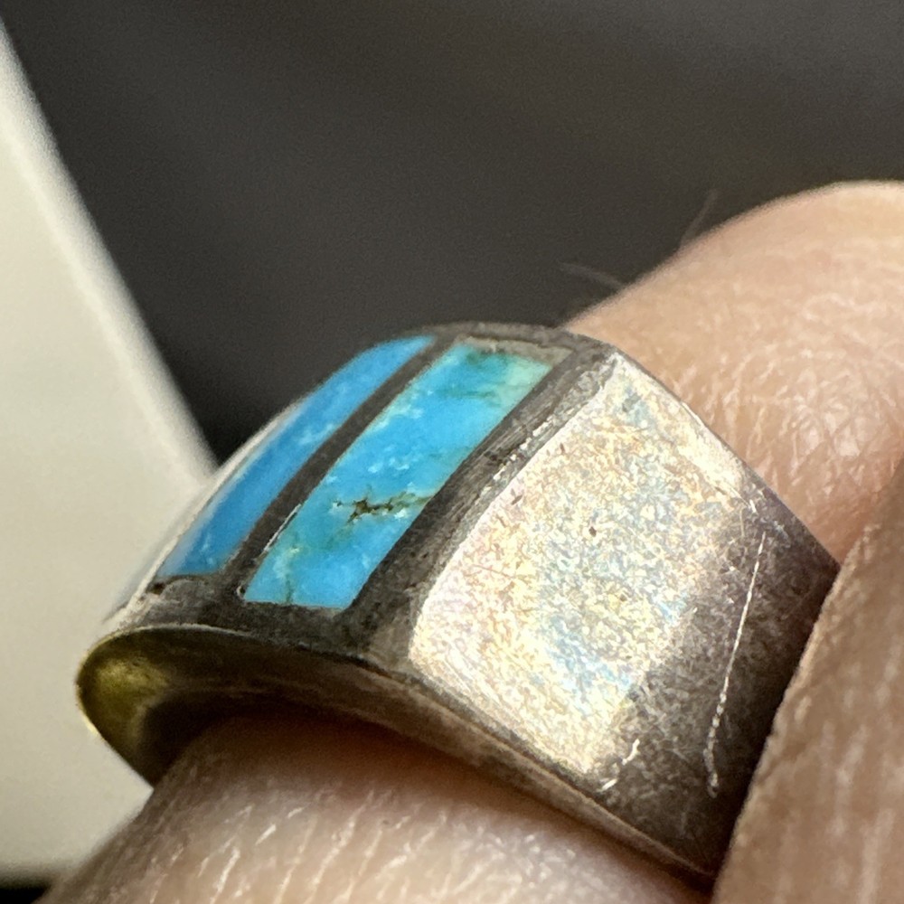 Vintage Sterling Silver Size 8.4 Turquoise Ring