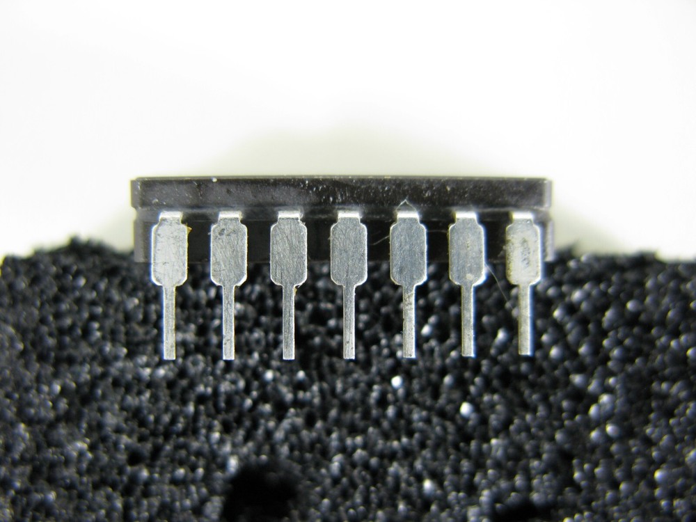(1) MOTOROLA MC14541BAL CDIP-14 PROGRAMMABLE TIMER CHECK PICTURES "LEADS"