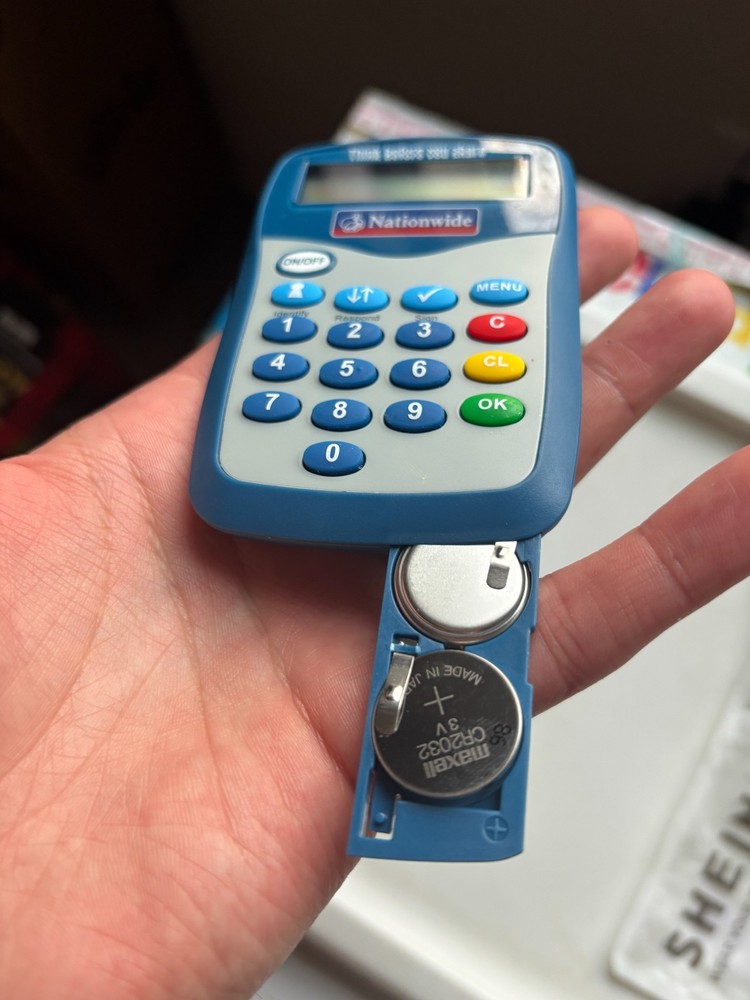 Nationwide Gemalto Card Pin Reader Security Banking Blue