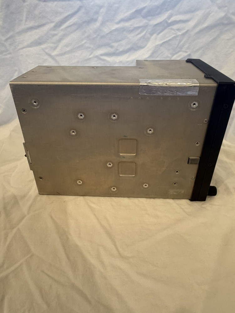 011-01271-00 Garmin GMX 200 Multi-Function Display with Tray