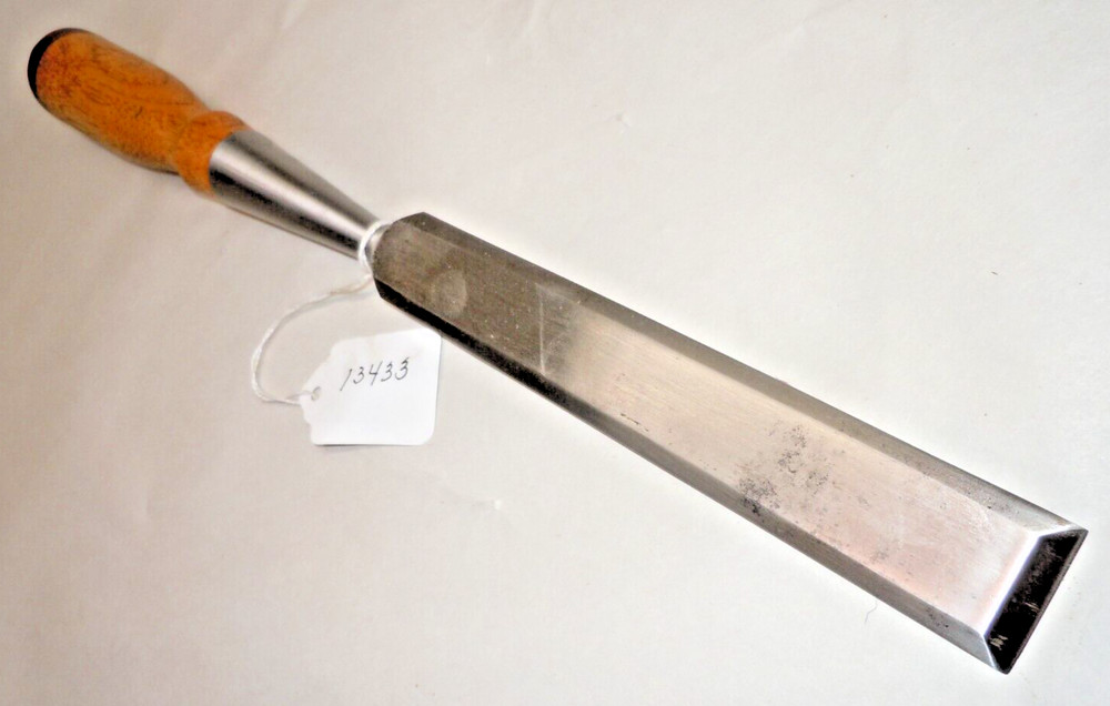 Chisel, Nice Vintage 1-1/64" Wide Cut Woodworkers Chisel, and Good Handle