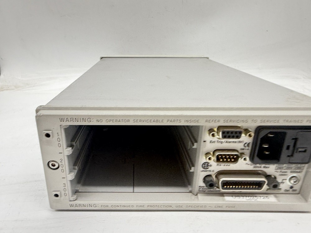 HP Agilent 34970A Data Acquisition / Switch Unit Mainframe
