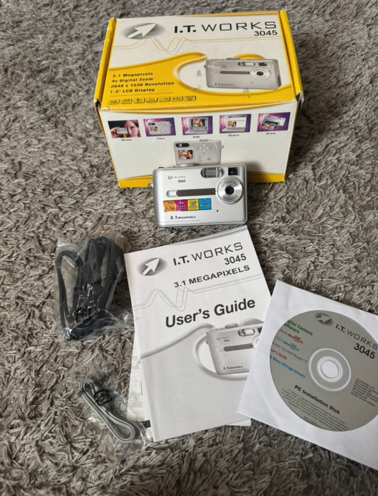 IT Works Digital Camera 3045 3.1MP Silver Tested