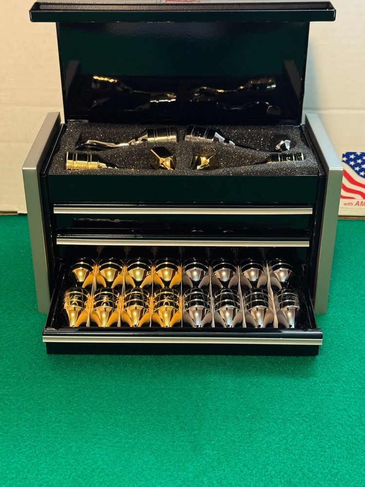 Snap-On Drueke Chess Set