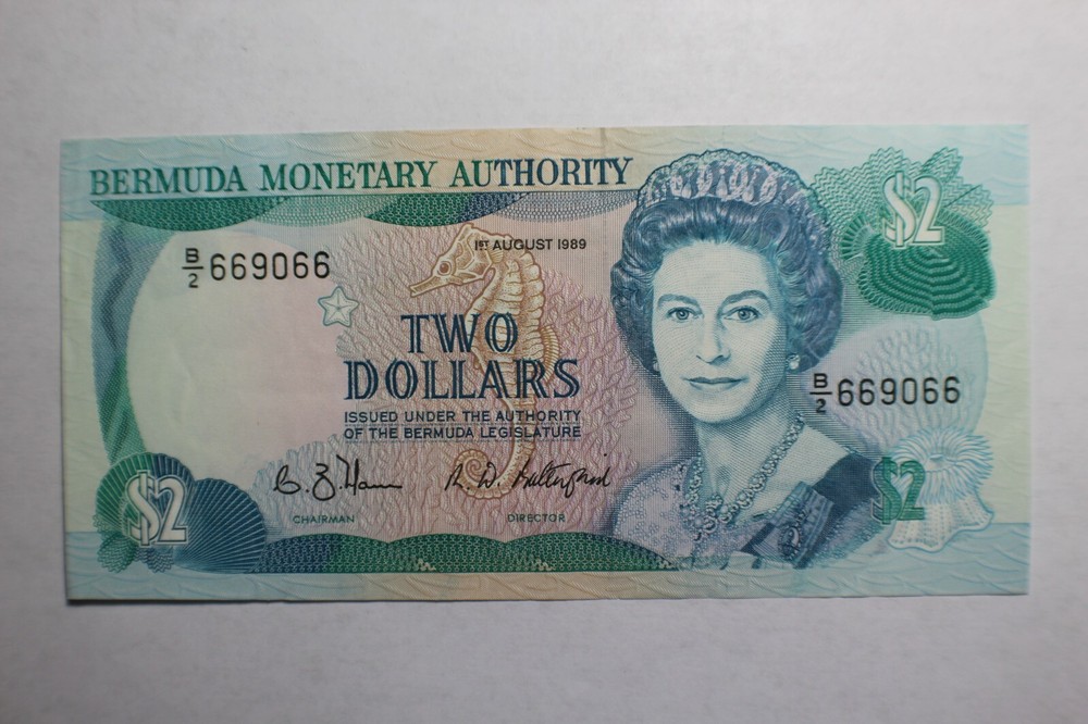 Bermuda 2 Dollars $2 Queen II 1989 AU Note