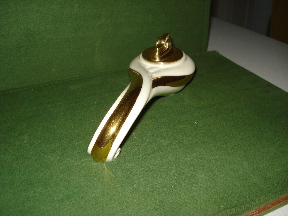 1956 RONSON LIGHTER KNOWN AS "FANTASY", NICE SHAPE.