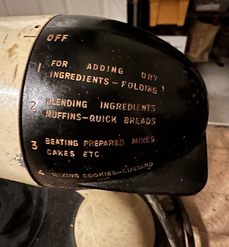 VINTAGE SUNBEAM MIXER, UNTESTED