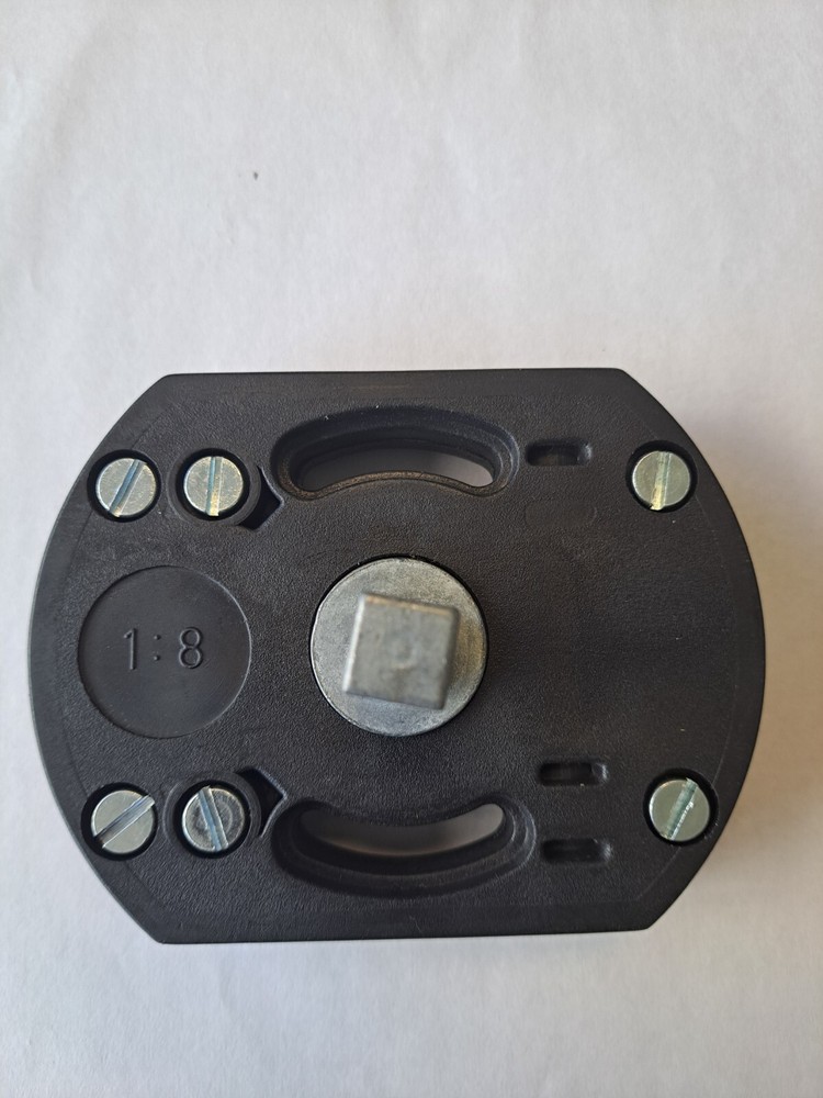 Manual Hurricane Shutters Gear + Gear Insert