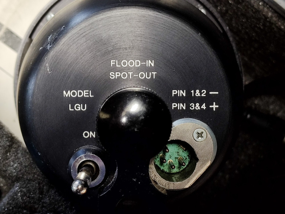 Ultralight 2 Anton Bauer Untested handheld w/case