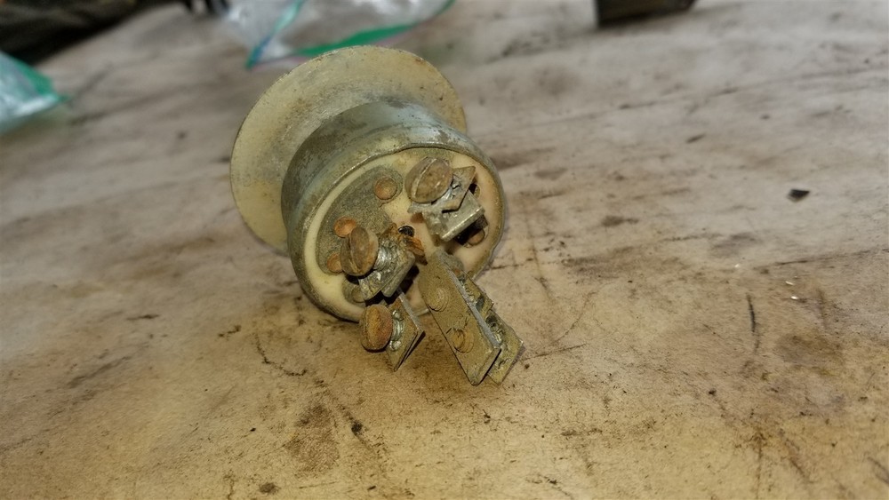 Bobcat ignition switch 6519592