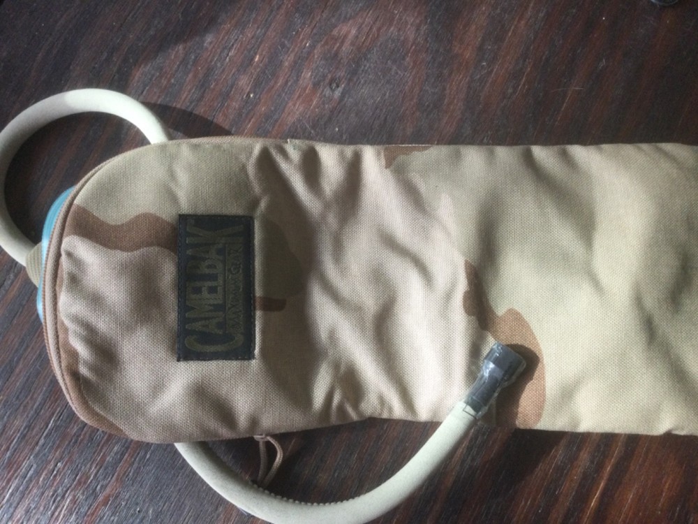 CamelBack Maximum Gear Desert Camo Thermobak 70ozHydration Pack