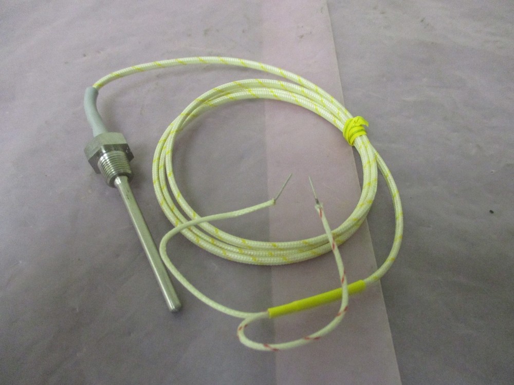 Omron E52-IC6D Thermocouple, J Type, 409650