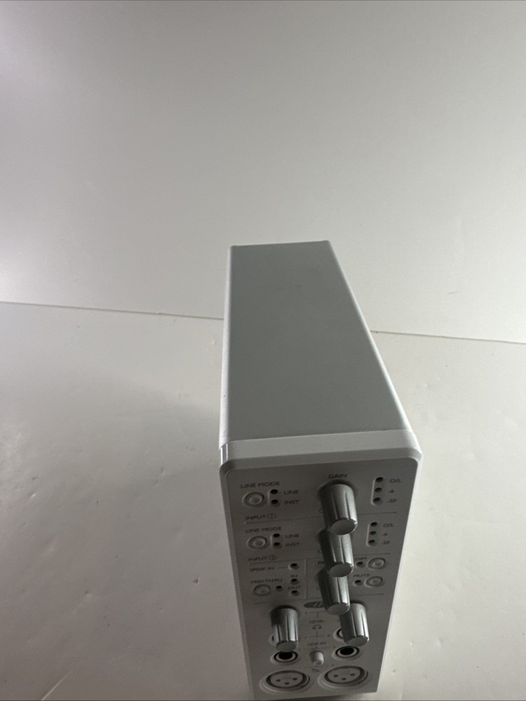 Focusrite Saffire Professional Mobil Firewire Audio Interface Built In Engineer