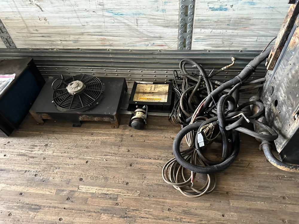 Thermo King Auxiliary Power Unit (APU)