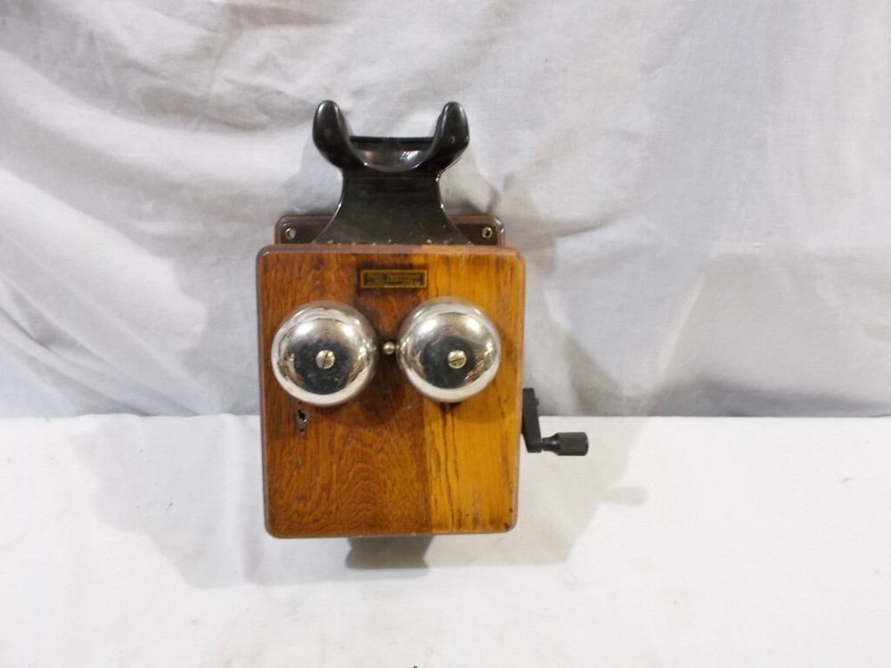 Old Oak Crank Wall Phone with Generator and Bakelite Cradle
