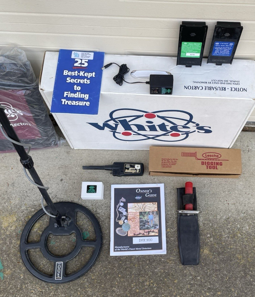 Whites DFX 300 Metal Detector.