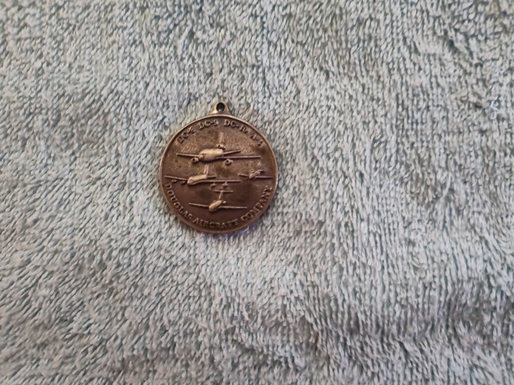 Douglas Aircraft Co. DC 8-DC 9-DC 10-A 4, Medallion