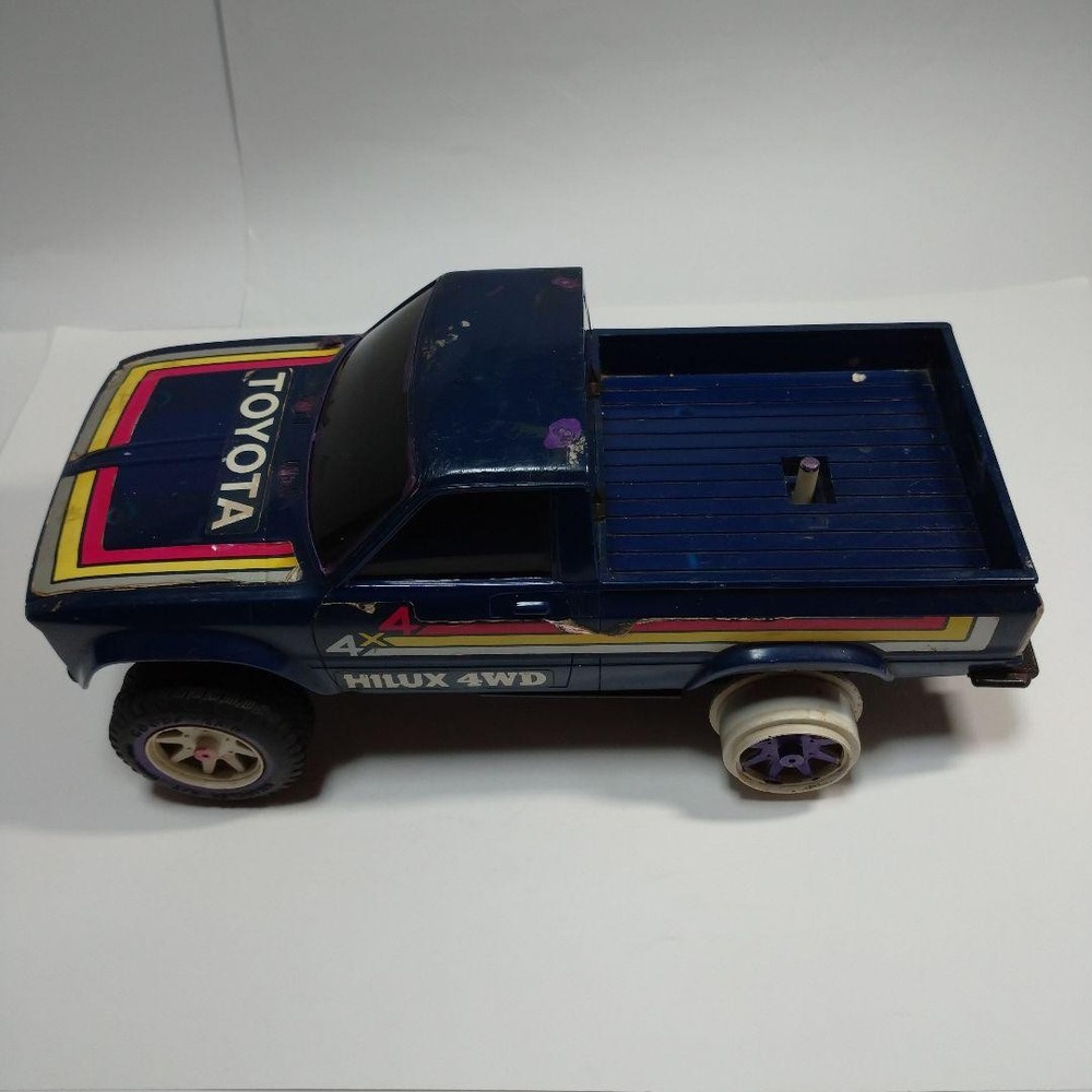 Hilux Surf radio control intage