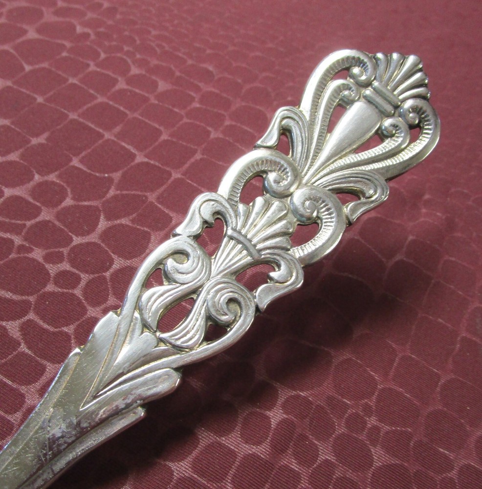 ITALY QUALITY Silverplate Serving Spoon Pierced Bowl & Handle No Monogram