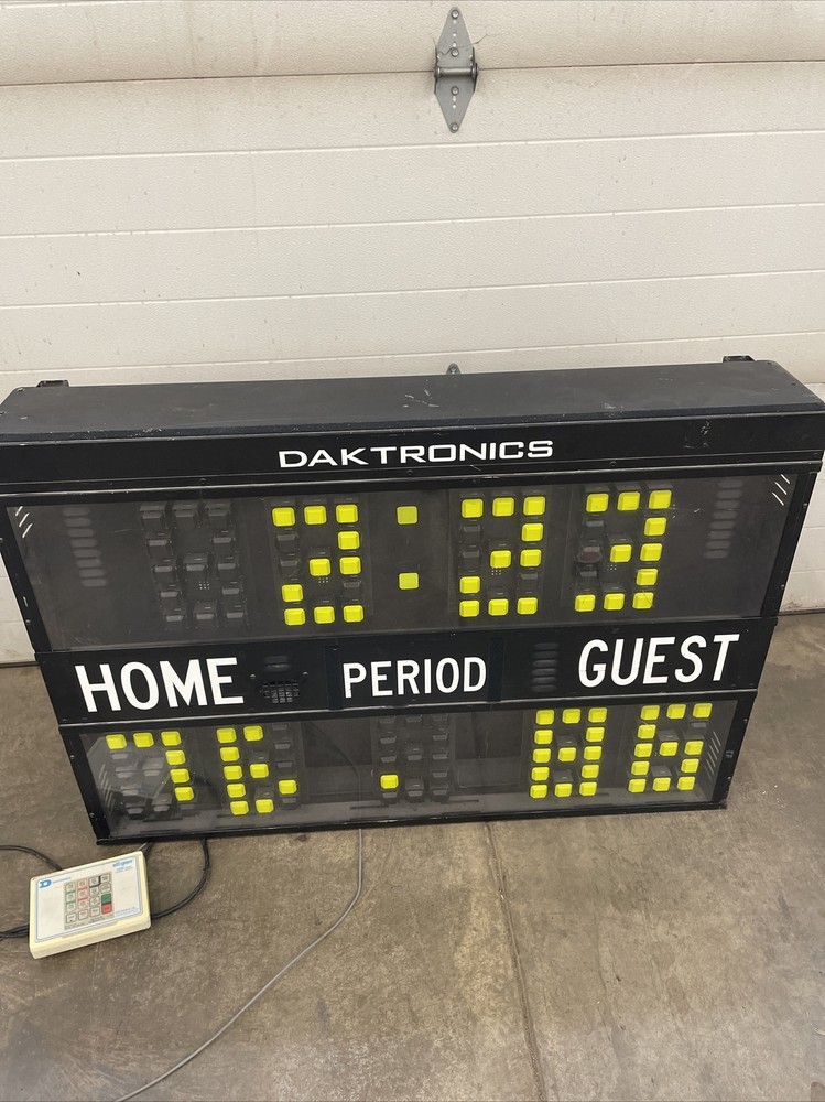 Vintage Daktronics MS-1000 Scoreboard, Powers On, As Is, See Details Needs Work