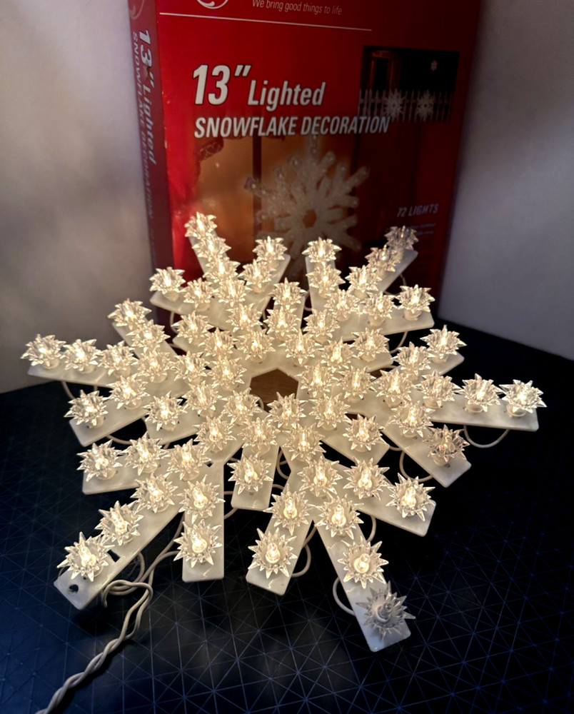 GE Holiday Classics 13” Lighted Snowflake Decoration - Tested & Working!
