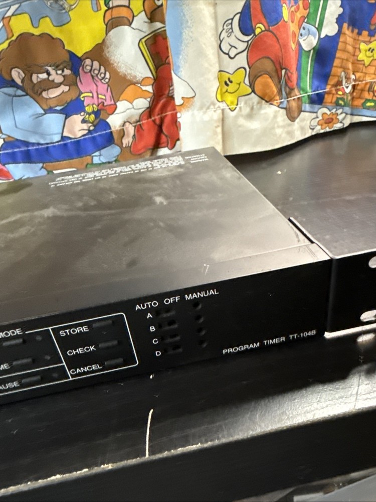 TOA TT-104B Program Timer w/Rack Mount Ears