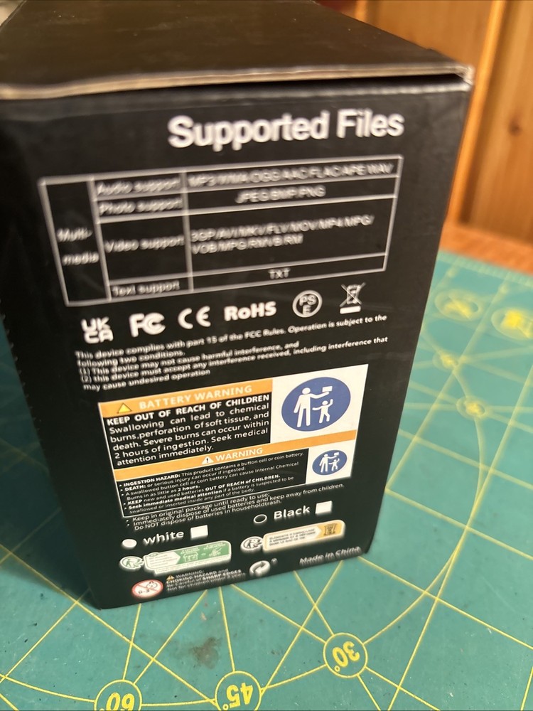 High Resolution LED Projector w/wireless Remote, USB & HDMI Input