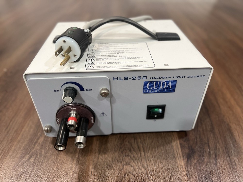 CUDA FiberOptics HLS-250 Halogen light Source