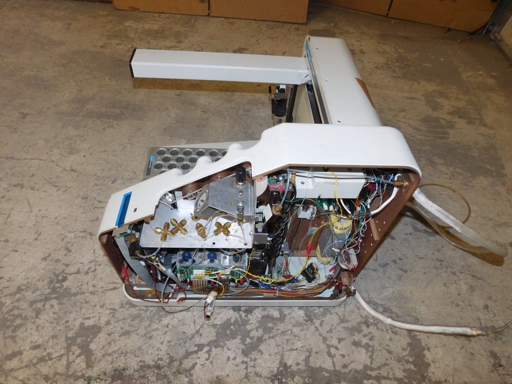 TEKMAR DOHRMANN SOLATEK 72 MULTI MATRIX VIAL AUTOSAMPLER (#4585)