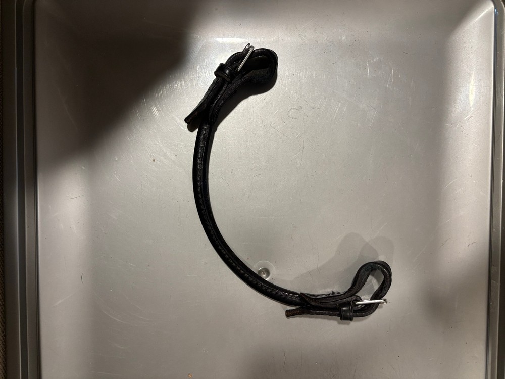 Black Dressage Saddle Strap