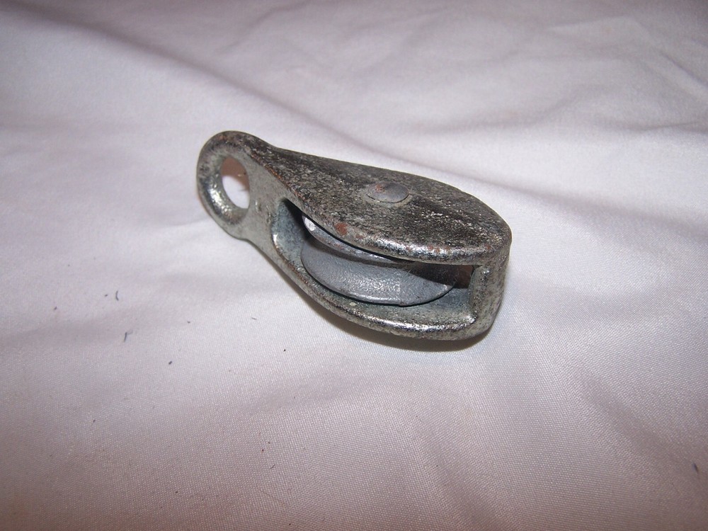 Small 3.25" Long - Cast Iron PULLEY