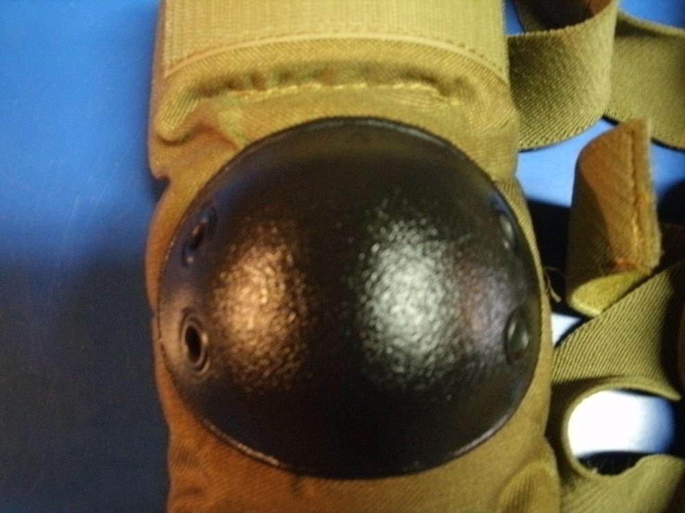 COYOTE BIJAN'S ELBOW PADS LARGE