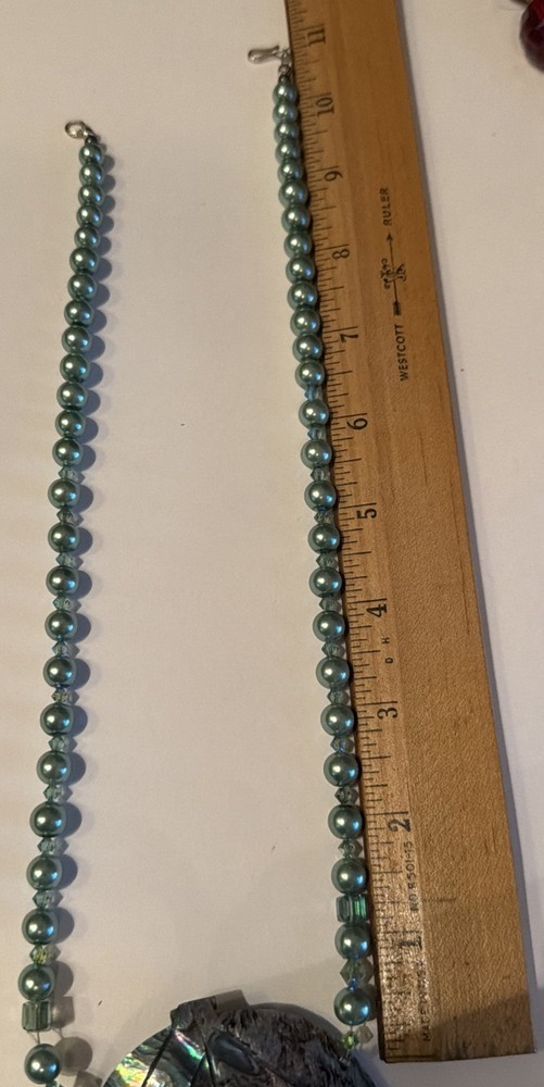 Leaf-Shaped Abalone Shell Necklace with Swarovski Crystal Beads 10.75”