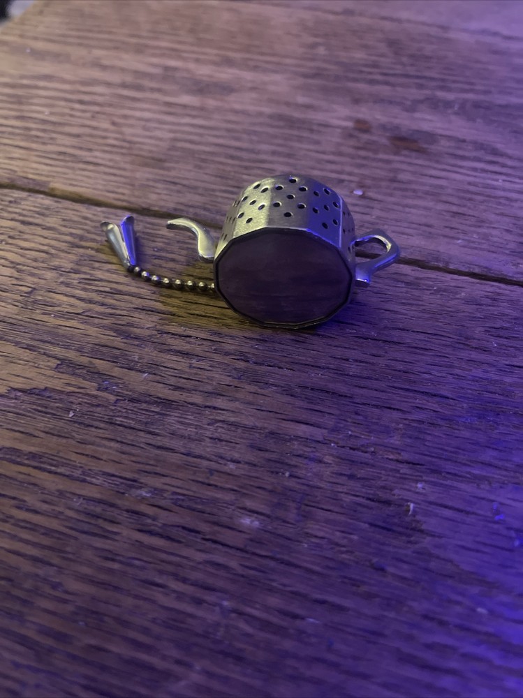 TEA POT SHAPED TEA INFUSER STAINLESS STEEL