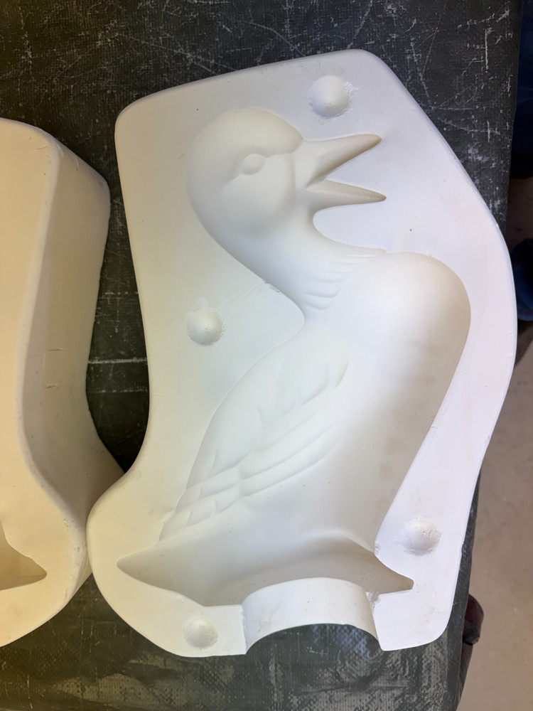 VINTAGE CASTER CERAMIC MOLD #511 LARGE STAND DUCK