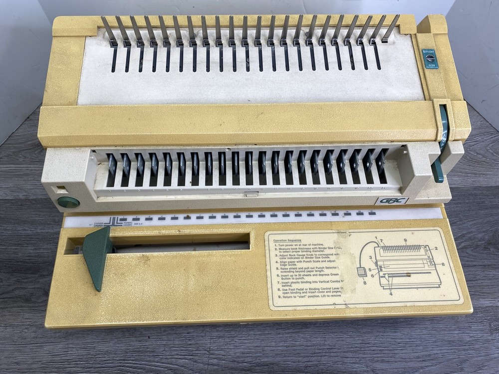 GBC Electric Binder Model 470-KM *Tested Works*