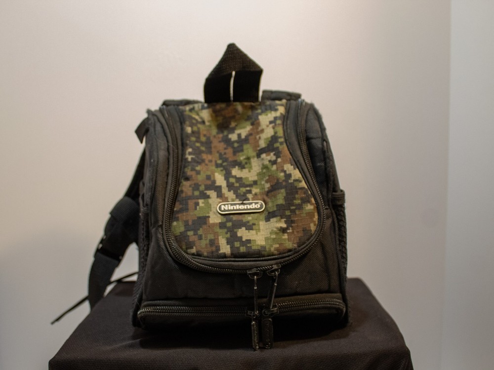 Mini Back Pack For Nintendo DS