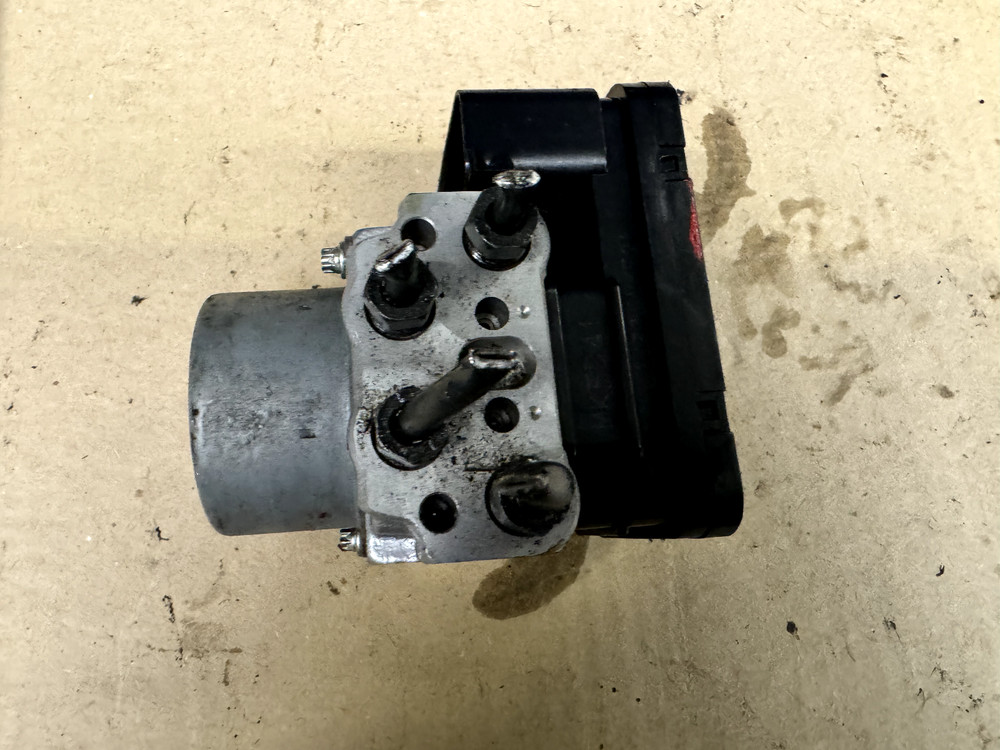 HONDA CBR1000RR SC77 2017 2018 2019 ABS PUMP MODULATOR