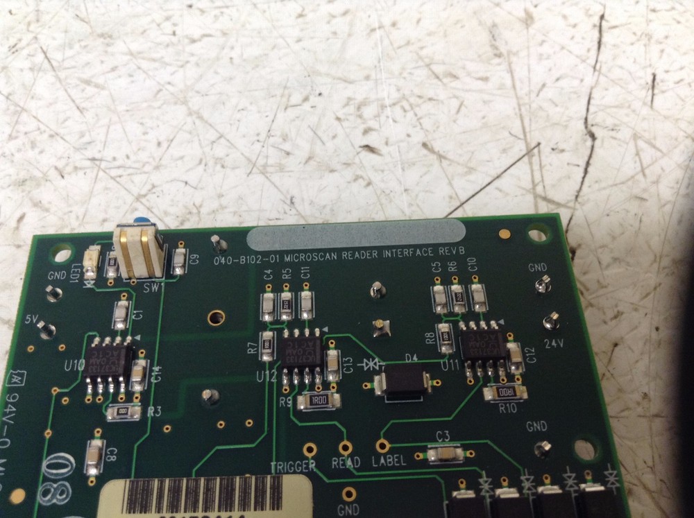 Engineering Graphics 040-B102-01 Rev. B Microscan Reader Interface 040B10201