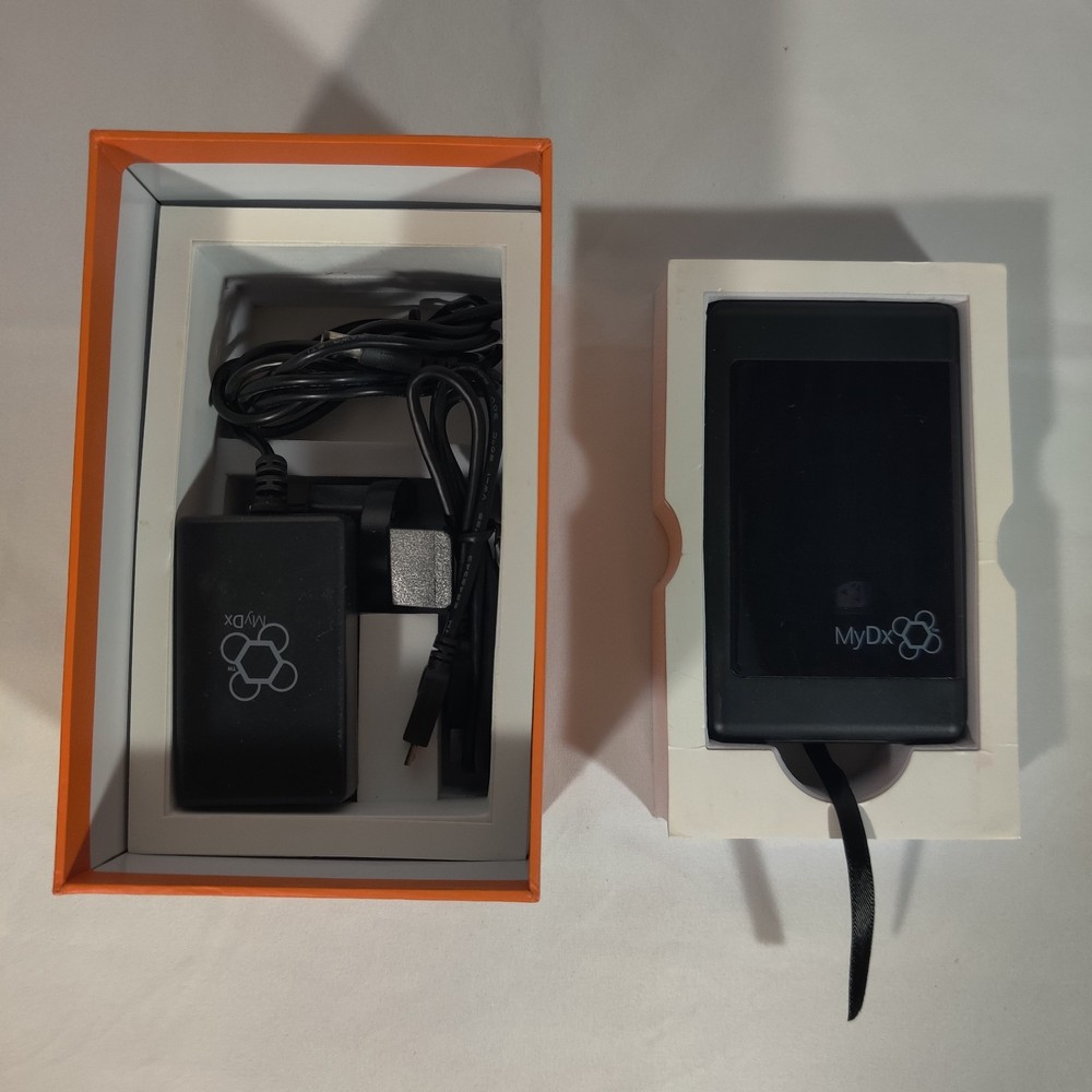 MyDx M1004B Plant Analyzer Bluetooth Handheld w Original Box Extra Inserts