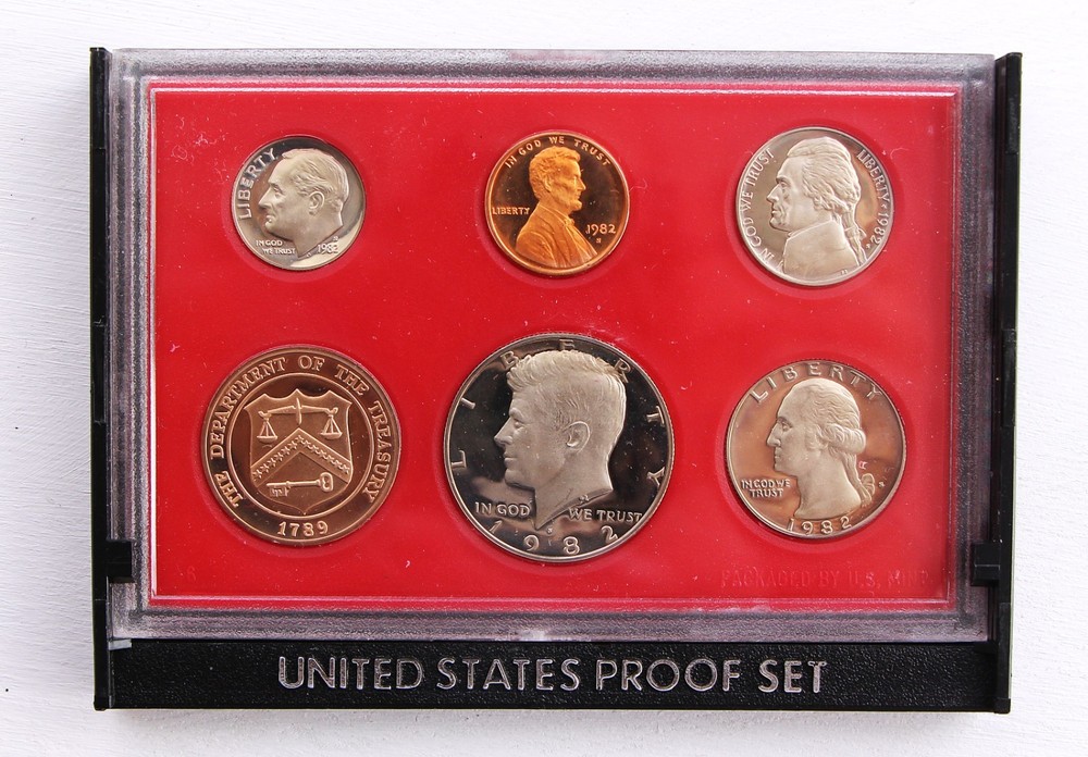 1982-S U.S. MINT PROOF SET - DCAM - ORIGINAL MINT PACKAGING OMP OGP