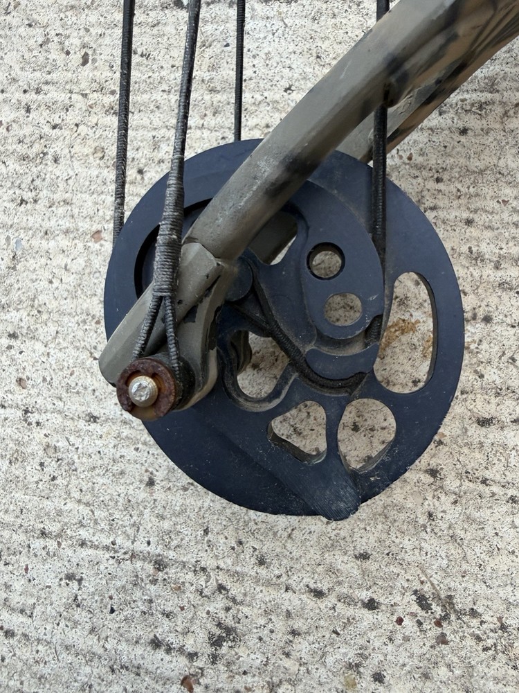 PSE Coyote Bow Right Handed