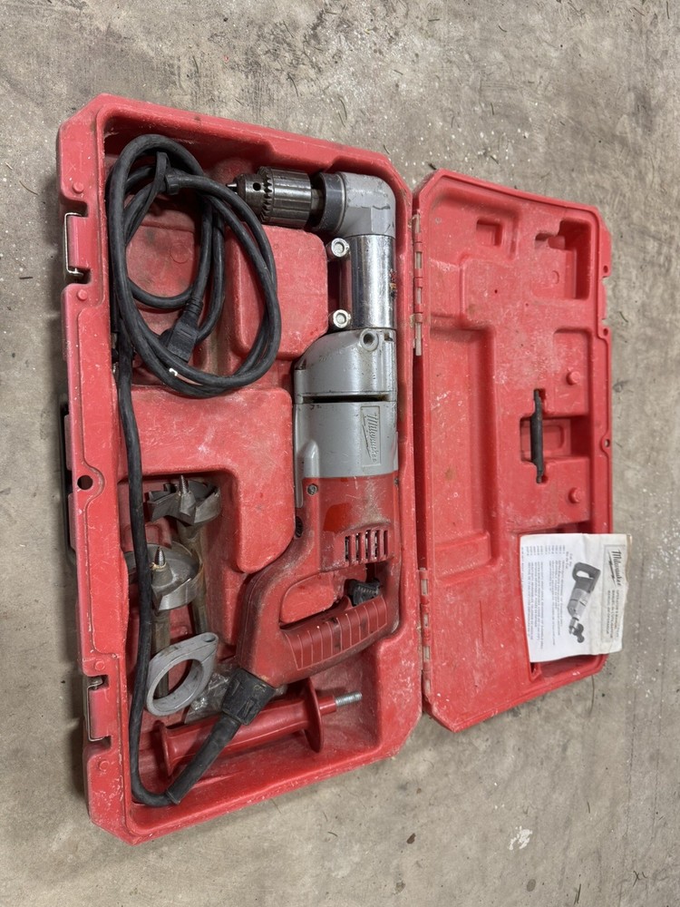 MILWAUKEE RIGHT ANGLE DRILL