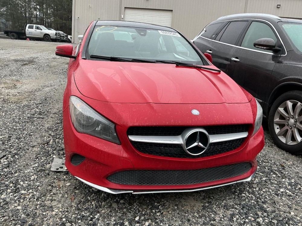 CLA250 2017 Glove Box 4934947