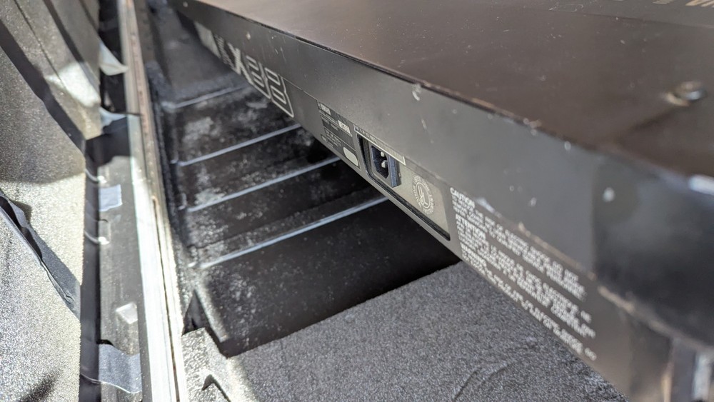 Yamaha KX 88 w travel case
