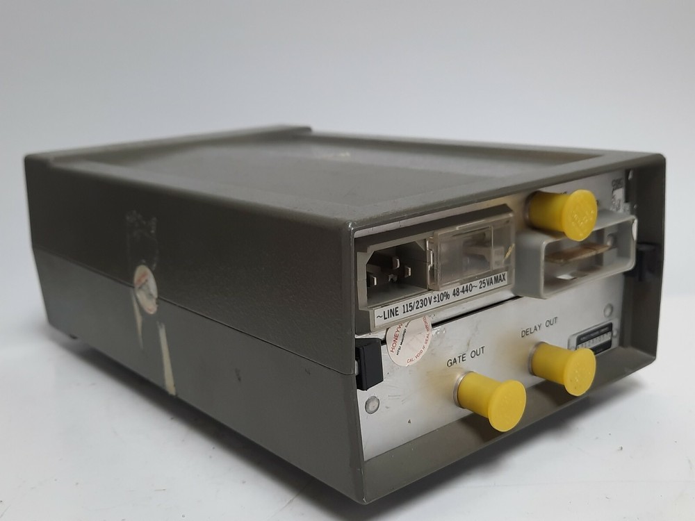 HEWLETT PACKARD 5300A MEAUSRING SYSTEM W/5304A TIMER COUNTER